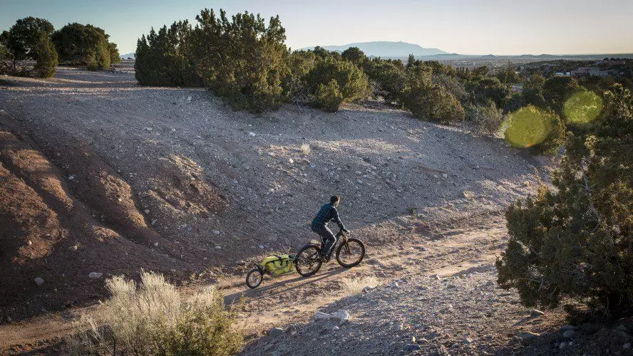 make your bike ride better using trailer on gravel trail