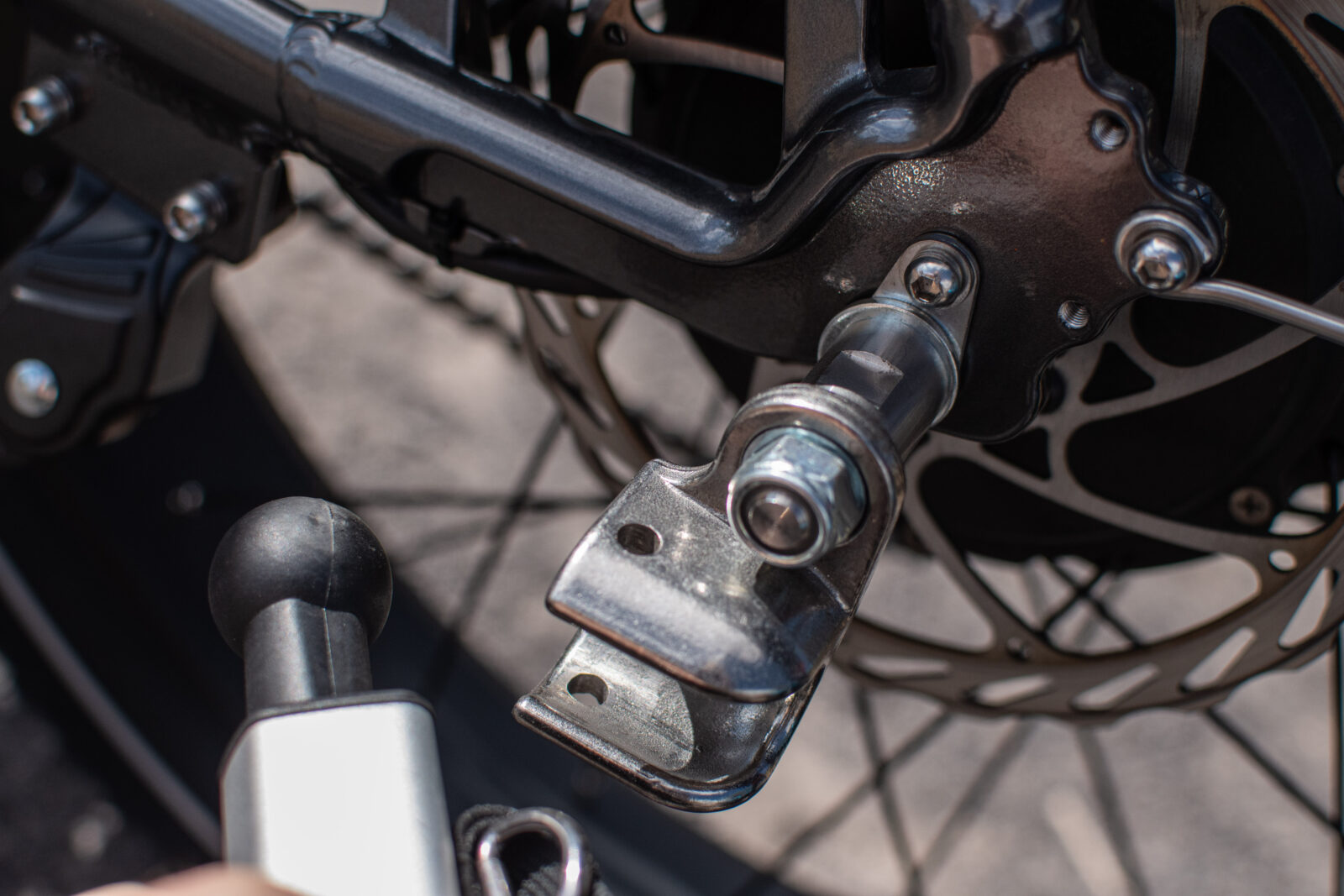 Bike Bicycle Trailer Hitch Coupler Mount Adapter + Lock Ring