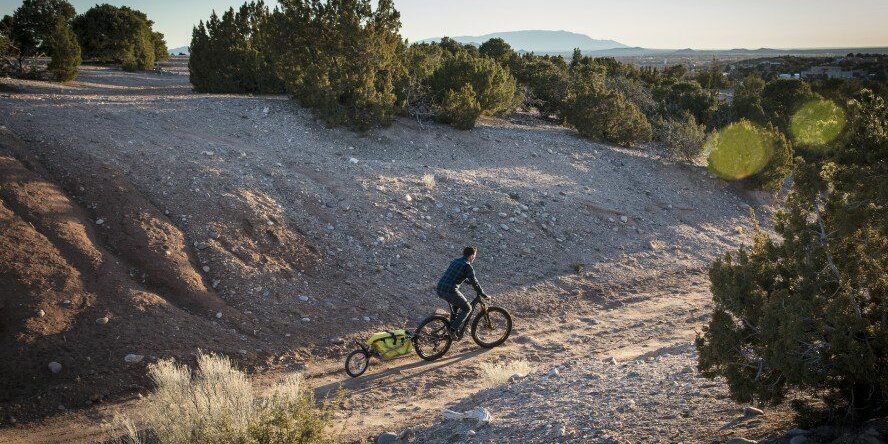 make your bike ride better using trailer on gravel trail